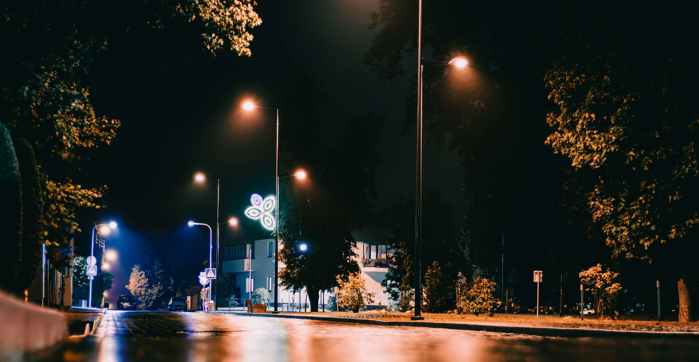 樓宇自控系統，弱電設備監控，高效建筑管理，減少人工成本